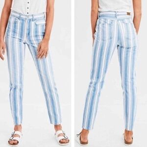 American Eagle Striped High Rise Mom Jeans Size 4